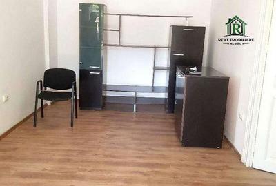 Casă cu 2 camere decomandat cu Teren 300 Mp în Central - 2
