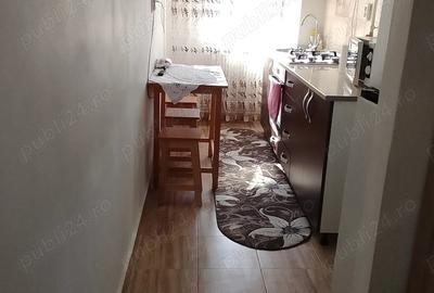 Inchiriez apartament cu 2 camere 12 milioane - 2