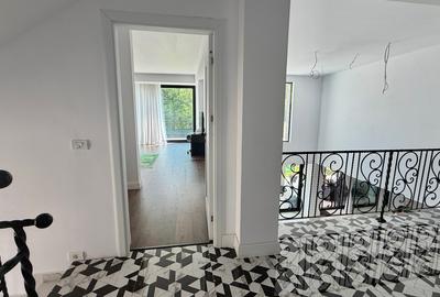 Casă cu 7 camere cu Garaj în Tunari - 7
