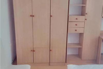 Apartament Renovat cu 2 Camere si Parcare in Astra - 11