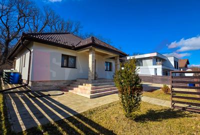 Casă individuală cu 2 camere cu Canalizare în Hipodrom 1 - 4