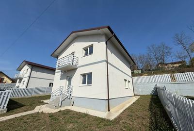 Casă individuală cu 4 camere cu Canalizare în Popas Păcurari - 2