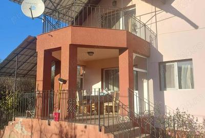 Casă cu 5 camere cu Teren 1100 Mp în Vlădești - 9