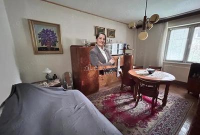 Apartament cu 3 camere decomandat în Luncă