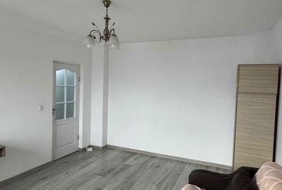 Garsonieră decomandată în Cug - 4