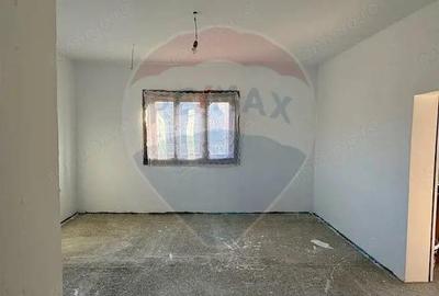 Casa / Vila cu 3 camere de vanzare - 8