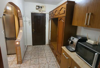 Brancoveanu, Metrou,Parc ,Etajul 3/4,2 Locuri de parcare,Mobilat,Utilat,Liber - 2