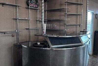 Spațiu comercial, de 98 mp, în Central - 1