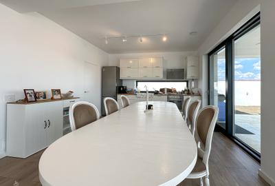 Smart Home | Complet Autonoma Energetic | 4 Dormitoare | 4 Bai | 547mp teren Smart Home | Complet Autonoma Energetic | 4 Dormitoare | 4 Bai | 547mp teren - 12