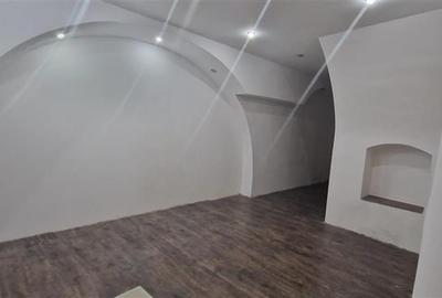 De vanzare spatiu comercial in Centru - 3