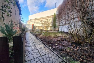 Casă cu 3 camere cu Canalizare în Plopilor - 12