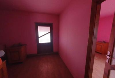 Casă cu 4 camere în Central - 6