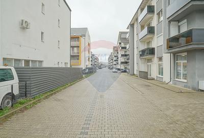 Apartament cu 4 camere decomandat, mobilat în Florilor - 24