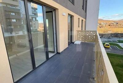 Apartament cu 3 camere semidecomandat în Central - 5