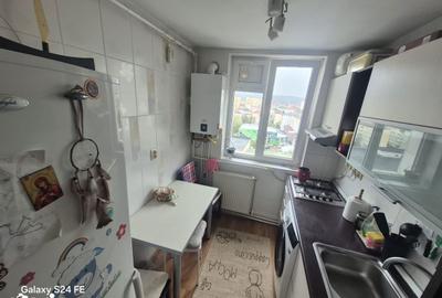 Apartament cu 3 camere decomandat în Dărmănești - 4