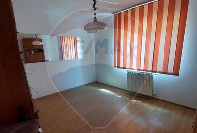 Spa?iu comercial de inchiriat str. Campului - 6