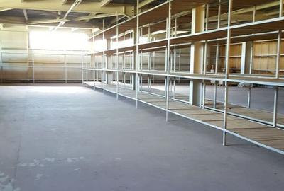 Spa?iu depozitare si productie Ciolpani - 12