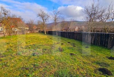 Casă cu 2 camere cu Teren 1223 Mp în Ozun - 2