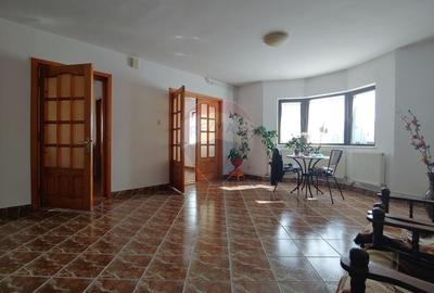 Casă individuală cu 6 camere cu Canalizare în Zvoriștea - 44