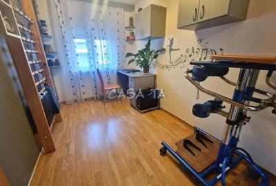 Apartament cu 4 camere decomandat, mobilat în Central - 1