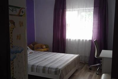 Casa cu etaj de vanzare - 1