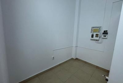 Spațiu comercial, de 40 mp, în Exterior Vest - 3