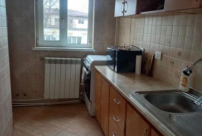 Apartament cu 2 camere decomandat, mobilat în Sud - 3