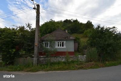 Casă cu 4 camere în Luna
