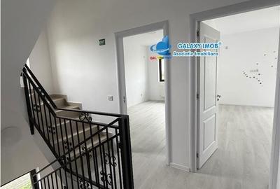 Casă cu 5 camere cu Teren 250 Mp în Central - 15