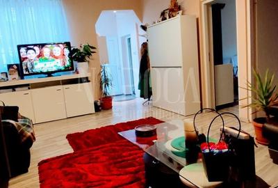 Casă individuală cu 3 camere cu Canalizare în Central - 2
