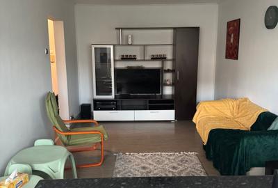 Apartament cu 3 camere decomandat în Central - 3