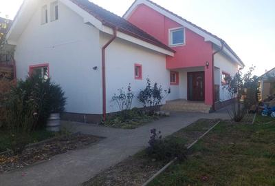 Casă cu 4 camere decomandat în Sânpaul - 7