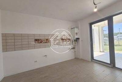 Duplex cu 5 camere cu Teren 400 Mp în Dascălu - 4