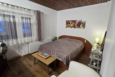 Casă cu 4 camere în Central - 3