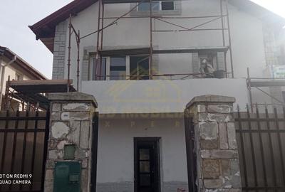 Casa individuala P+1+M  5 camere Sos Leordeni