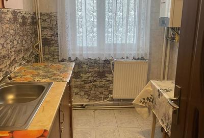 Apartament cu 2 camere decomandat în Cornișa - 4