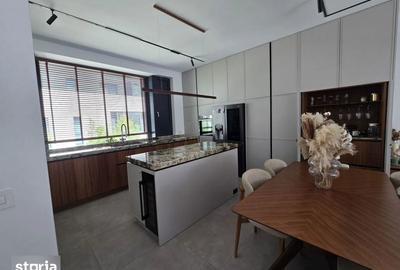 Casă cu 6 camere cu Teren 18 Mp în Central - 2