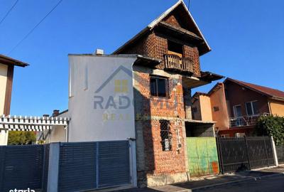 Casă cu 3 camere cu Teren 46 Mp în Central - 2