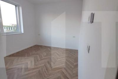 Casă cu 5 camere cu Teren 300 Mp în Merghindeal - 9