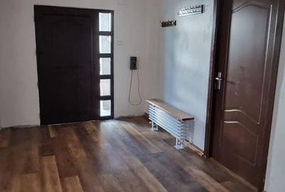 Casă cu 5 camere cu Teren 377 Mp în Central - 7