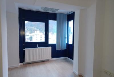 Spatiu birou central, versatil Spatiu birou central, versatil - 3