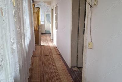 Casă cu 4 camere cu Teren 1607 Mp în Stoenești - 4