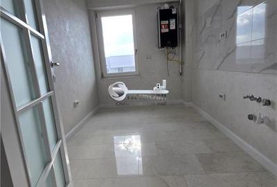 Apartament cu 3 camere decomandat în Copou - 2