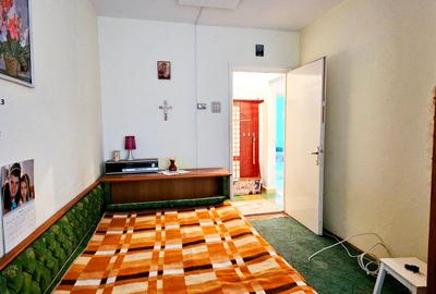 Apartament 4 camere decomandat,etaj 2,Ultracentral,zona Winmark-Petrodava - 4
