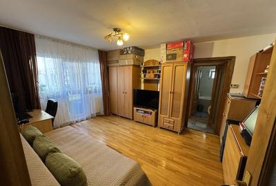 Apartament cu 2 camere semidecomandat, mobilat în Grigorescu