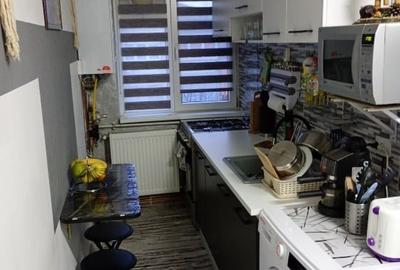 Apartament cu 3 camere semidecomandat în Central - 11