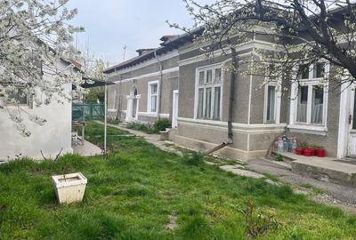 Casă cu 4 camere în Central - 6