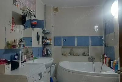 Apartament cu 3 camere decomandat în Central - 4