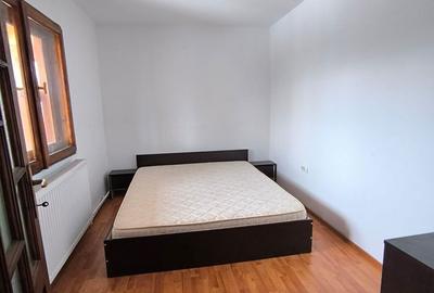 Casă cu 6 camere cu Teren 963 Mp în Valea Adâncă - 3