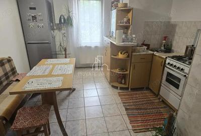 Apartament 3 Camere Et.2/4 De Vanzare, Str Magurei, Zona Dambu